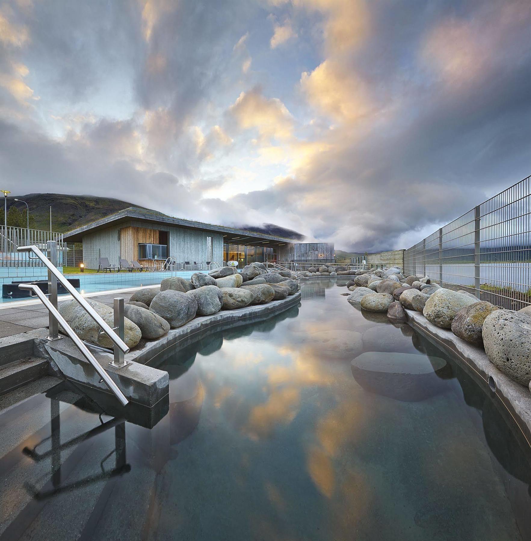 Herathskolinn Hostel Laugarvatn Exteriér fotografie